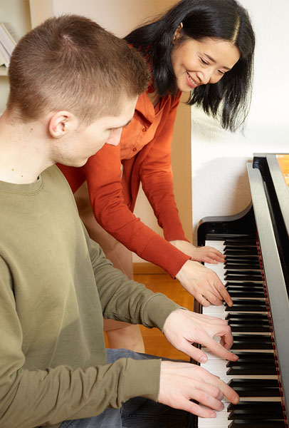 Klavierlehrerin gibt Tipps